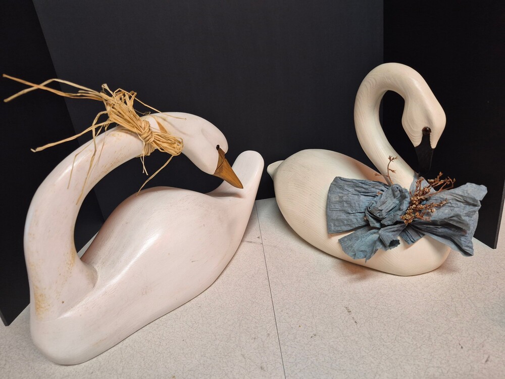 Hand Carved Wooden Swan Decorative Figurines Set of 2 Off-White